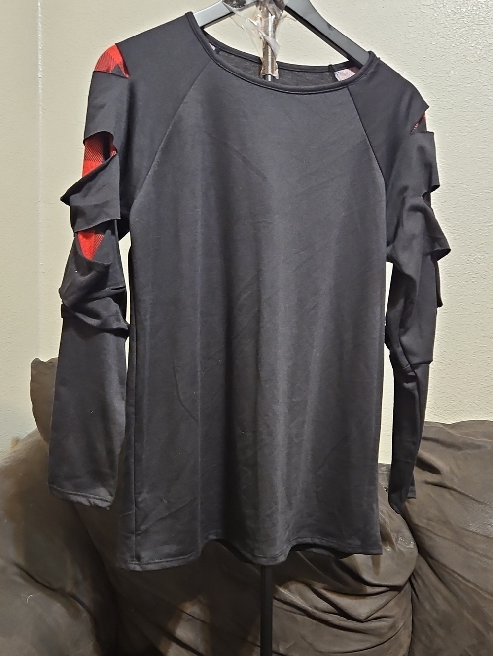 Magic Fit Black Long-Sleeve Top with Red Sleeve Accents